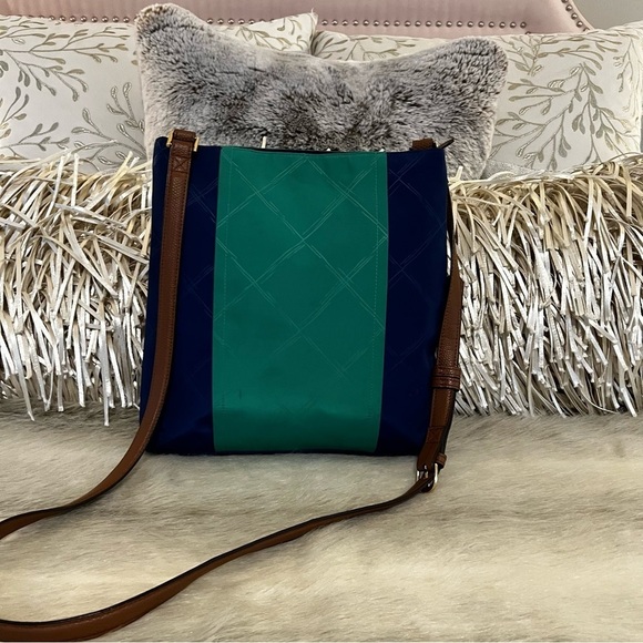 VERA BRADLEY Sky Clover Preppy Poly Molly Crossbody Bag Navy Green Repellant - Picture 7 of 12